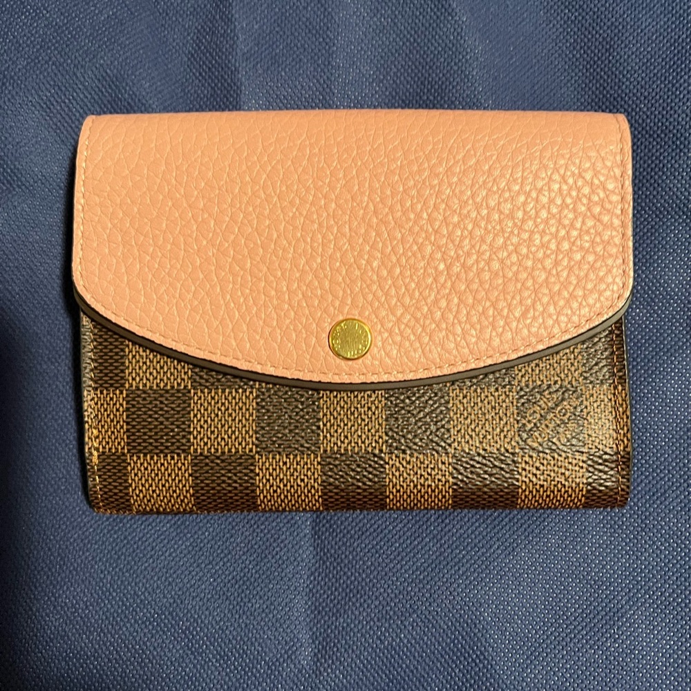 Brand new Louis Vuitton wallet a smaller size to fit a Crossbody bag